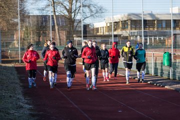 Bild 11 - Frauen SG Holstein Sued - SV Gruenweiss-Siebenbaeumen : Ergebnis: 0:2